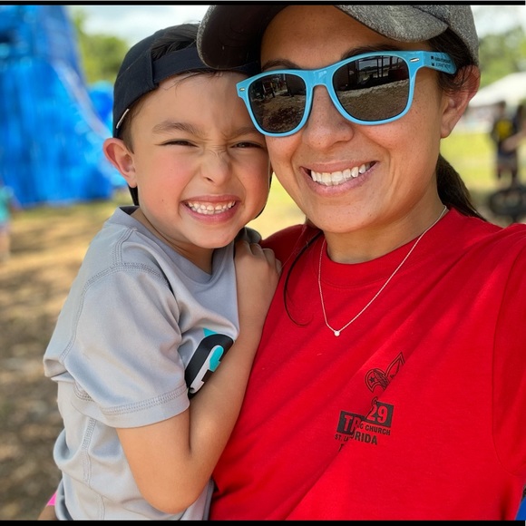 Meet your Posher, Sheena! - Picture 5 of 7